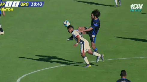 El central del Querétaro se fue expulsado.