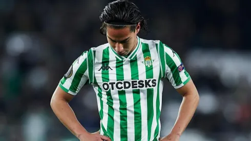 Lainez debió salir reemplazado en el entretiempo por una lesión.