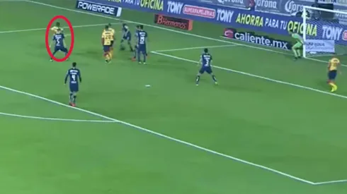 La zaga de América se durmió y Edison Flores castigó