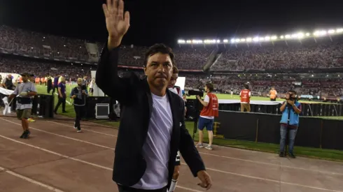 Gallardo llevó al entrenamiento un souvenir del año más feliz de River