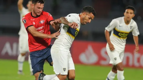 Según Pollo Vignolo, Tevez se rebeló contra él mismo