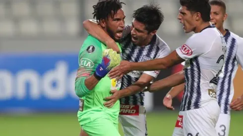 Brilló defendiendo los colores del Alianza Lima pero no quiere pensar en la Selección