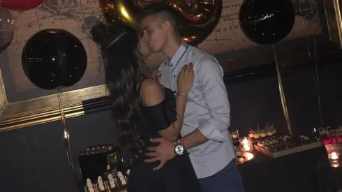 Foto de Borré junto a su novia.