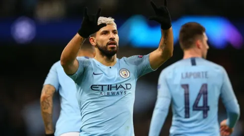 Sergio Agüero se despachó con un espectacular doblete.