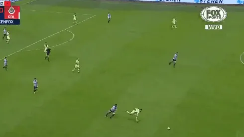 Gran gol de Benedetti para liquidar el encuentro.