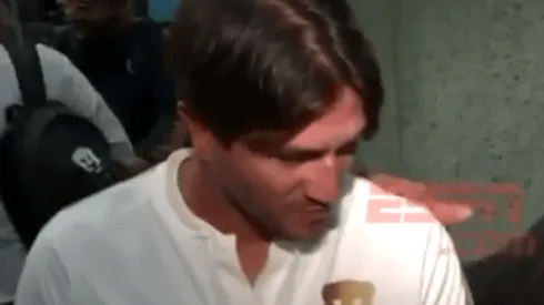 Bruno Marioni se puso colorado cuando le recitaron un poema a la cara