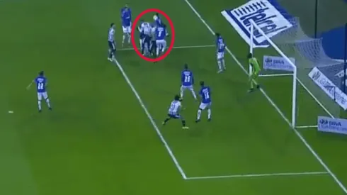 Montes aprovechó que es gigante y Rayados liquidó a Cruz Azul