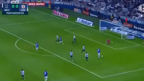 Brillante lo del arquero de Monterrey.