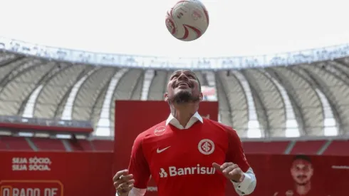 Paolo Guerrero en su presentación en Inter.