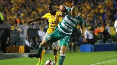 Santos irá por la remontada ante Tigres.