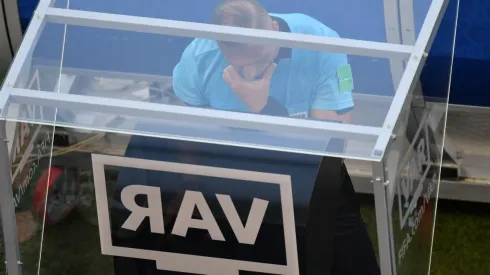 Néstor Pitana y el VAR en el Mundial.