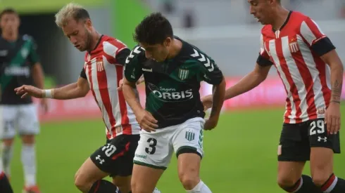 Estudiantes festejo de visitante.