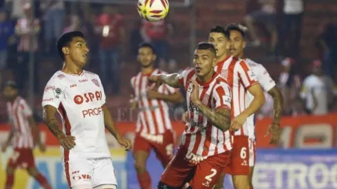 Unión vs San Martín de Tucumán por la Copa de la Superliga.