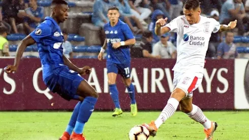 Huracán vs Emelec por Copa Libertadores.
