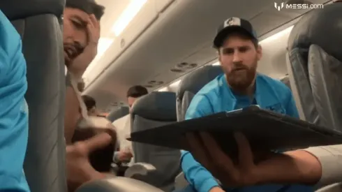 El sitio oficial de Messi subió un video inédito suyo jugando con Suárez al Parchís