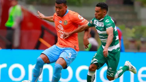 Los fans de América no perdonan a Roger Martínez pese al triunfo