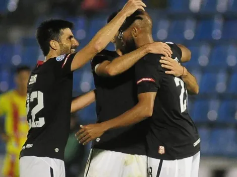 Estudiantes se floreó ante Sarmiento en una noche marcada por las despedidas