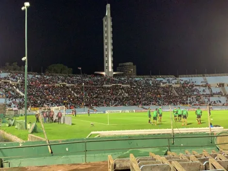 Colón fue local en el Centenario: llevó 10 mil hinchas ante River de Uruguay
