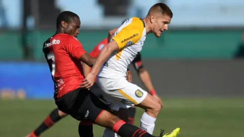 Los dos equipos de Rosario estaban muy complicados.