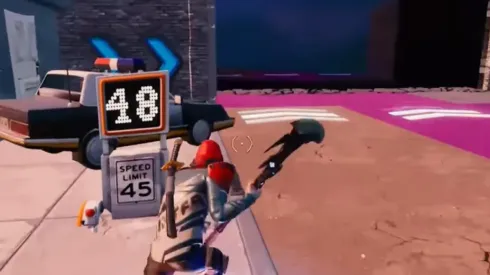 Como completar: Ve más rápido que 30 por las dos trampas de velocidad (Desafío Entrega en el Centro)