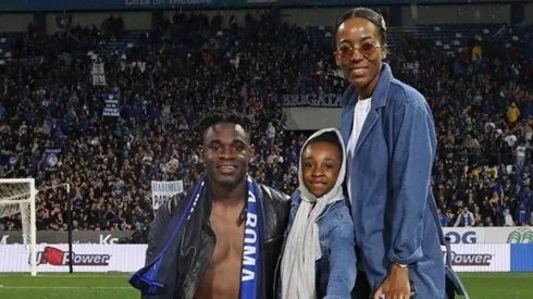 Con la 'Orejona': los posteos de Duván Zapata tras clasificar a la Champions League