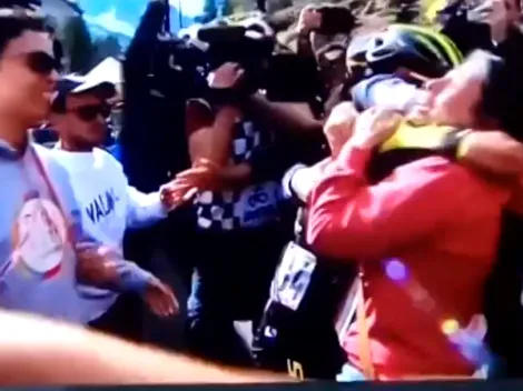 El emocionante abrazo de Esteban Chaves con sus papás y el mensaje a toda Colombia