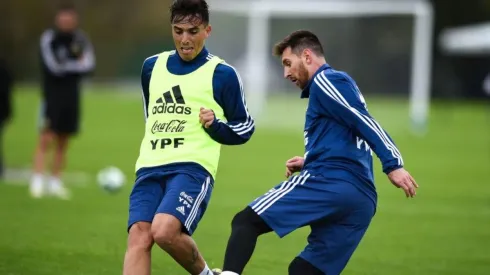 Saravia y Messi en la práctica de la Selección.