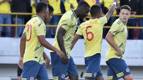 Jugador de Selección Colombia niega hija y no le da dinero