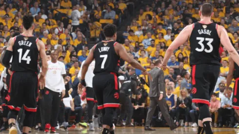Curry contra el mundo: Toronto destrozó a los Warriors en el 3ero de las Finales