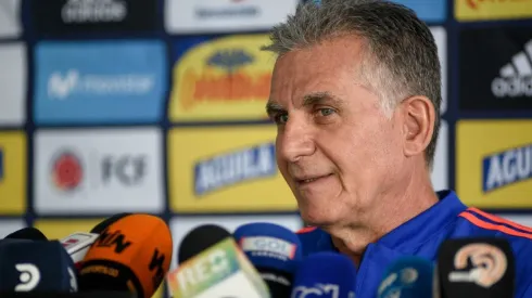 Queiroz en conferencia de prensa.