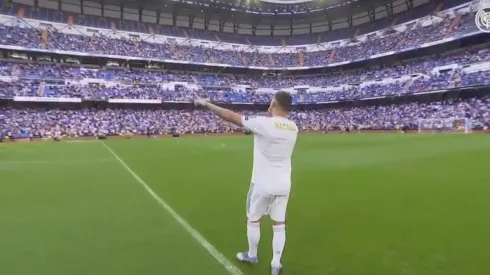 Eden Hazard agarró el micrófono en el medio del Bernabeú y volvió locos a los hinchas