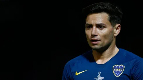 Mauro Zárate defendiendo la camiseta de Boca Juniors.