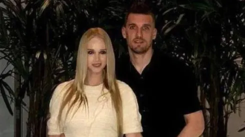 Necesitaba su apoyo: antes del partido con Paraguay, la esposa de Armani pasó a visitarlo