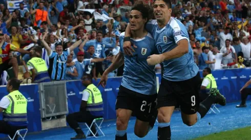 El festejo de Cavani y Suárez.