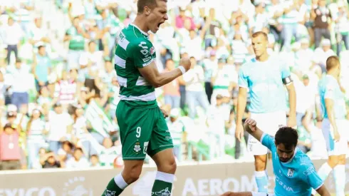 En el '9 de julio', Santos Laguna homenajeó a Furch con sus mejores anotaciones