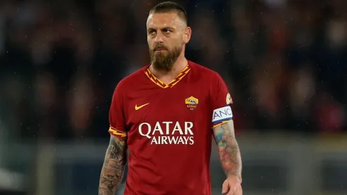 Si hoy llega a Boca, Daniele De Rossi no puede jugar