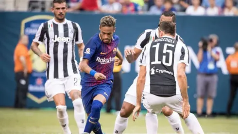 Neymar, aún en Barcelona, jugando contra Juventus.