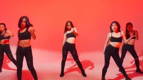 Free Fire: cinco chicas y un baile increíble con los emotes del juego