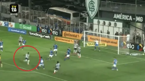 De primera y de volea: el golazo de Juanito Cazares para Atlético Mineiro