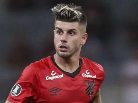 Un ¿hincha de Boca? se la pudrió a Andrade y él estalló: "Tu jermu me espera en 4"