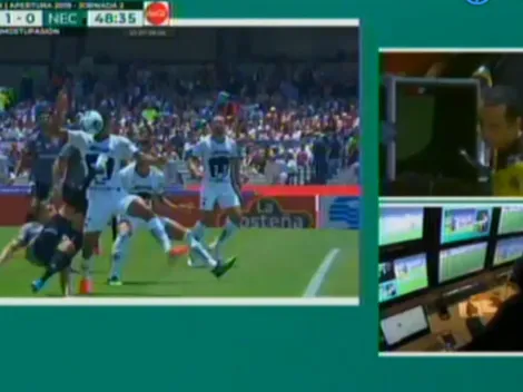 ¡Se salvó Pumas! El VAR anula un penal para Necaxa
