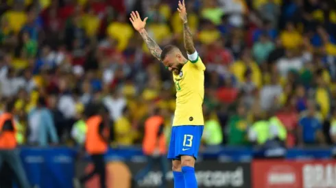 ¿Consiguió trabajo? Dani Alves tendría un acuerdo para regresar a Brasil