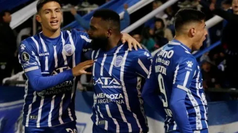 Godoy Cruz vs. Arsenal por la Superliga .