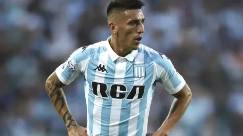 Ricardo Centurión con la camiseta de Racing.