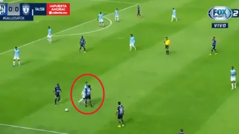 Cardona se volvió loco, le pegó una piña a su rival y se fue expulsado