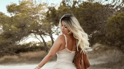 Wanda Nara se puso un vestido con mucha transparencia, salió a caminar y metió fotito