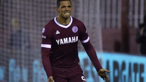 Lanús y Central Córdoba se enfrentan por la Superliga Argentina.