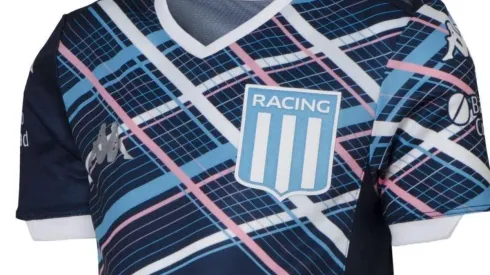 ¿La más linda o la más fea del mundo? Racing presentó su nueva camiseta