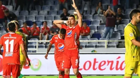 Cano y Rangel encabezan la tabla de goleadores de la Liga Águila