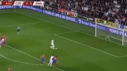 Foto del penal de Harry Kane.